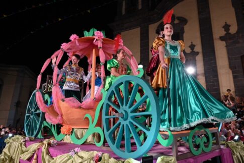 El Desfile de Carrozas en Guía permitirá disfrutar de ‘Una noche en París’
