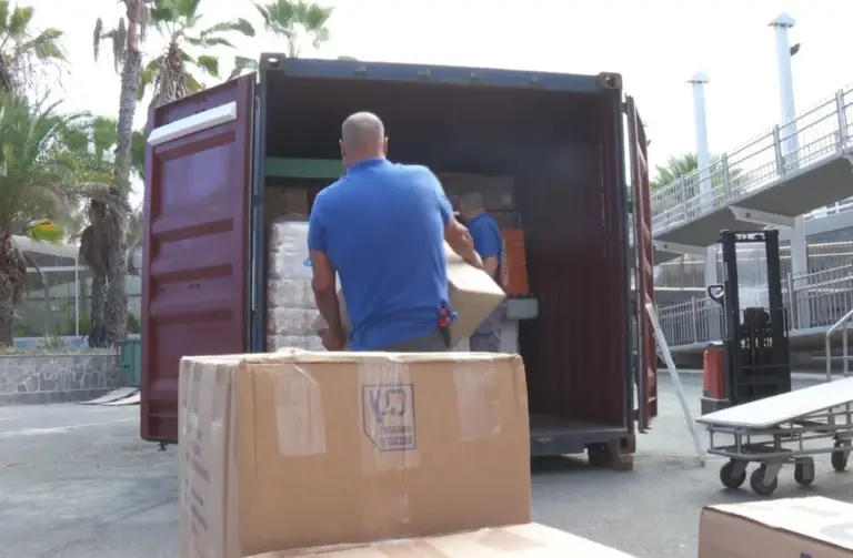 Ciudad San Juan de Dios prepara un contenedor de ayuda humanitaria para Togo