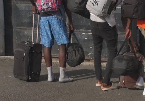 El Gobierno dice tener más plazas en península que niños solicitantes de asilo de Canarias para acoger