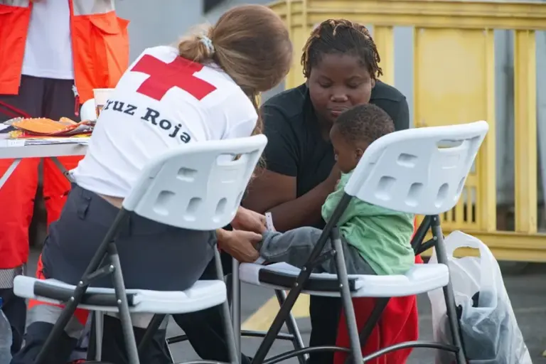 Canarias activa la contingencia migratoria para la derivación de los menores que están en las islas