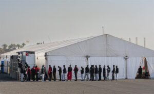 Amnistía denuncia bulos racistas y reclama un trato digno para menores trasladados desde Canarias