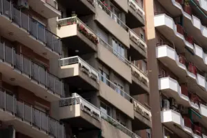 Edificio de viviendas. Imagen de recurso Europa Press