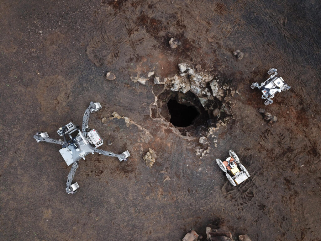 Prueba realizada en Lanzarote de un tubo volcánico como refugio seguro para los seres humanos en otros planetas