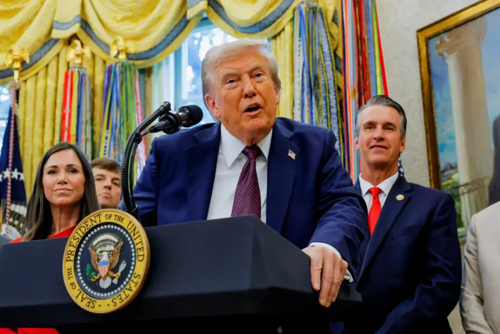 Estados Unidos ataca una embarcación procedente de Venezuela y causa 11 muertos