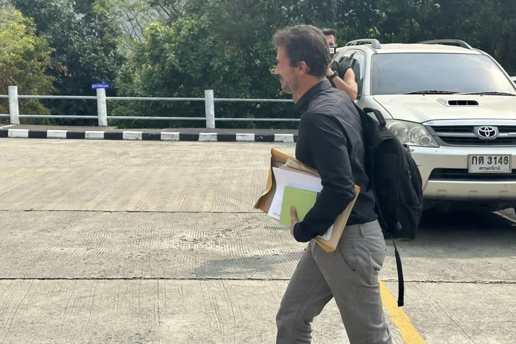 Rodolfo Sancho declara en los juzgados de Puerto del Rosario acusado de manipular a un testigo en el juicio por asesinato contra su hijo en Tailandia