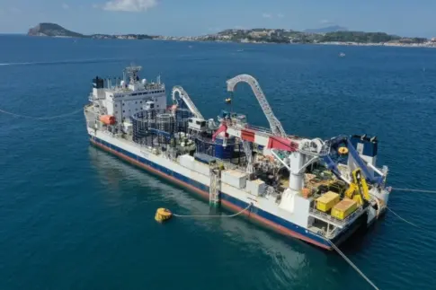 Finaliza el tendido del cable submarino que conecta Tenerife con La Gomera
