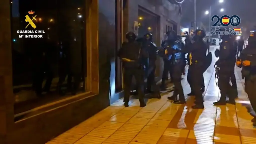 Intervención de la Policía Nacional y la Guardia Civil