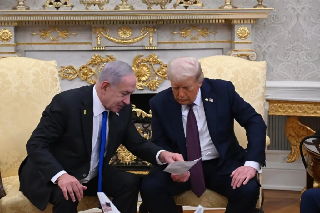 Benjamin Netanyahu y Donald Trump en imagen remitida por la oficina del Primer Ministro de Israel en su reunión en la Casa Blanca / Europa Press