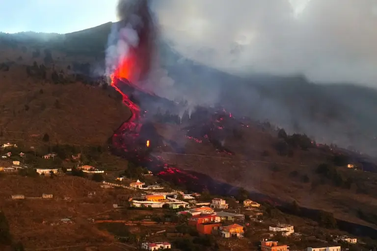 Admitido el recurso contra el secreto de las actas y grabaciones del PEVOLCA en la erupción del volcán de La Palma