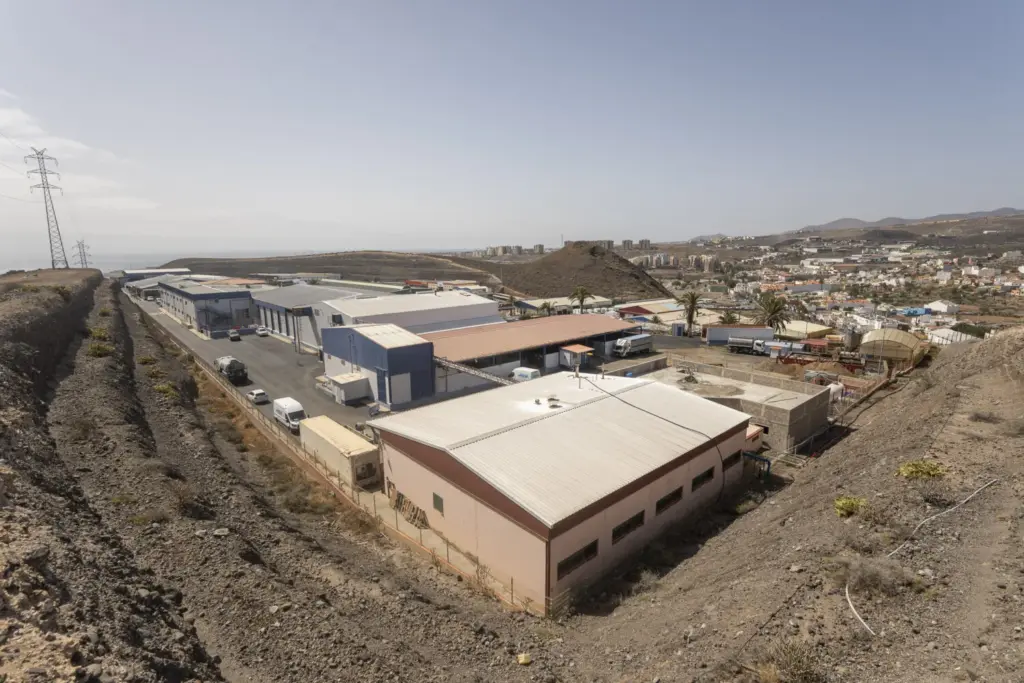 El Matadero Insular de Gran Canaria estrena convenio, mejoras en seguridad y planta solar. Cabildo de Gran Canaria.