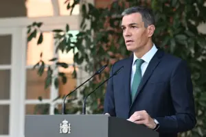 Pedro Sánchez comparece en Moncloa para exponer las 9 medidas que pondrá en marcha España contra Israel para apoyar a Palestina. Imagen EFE