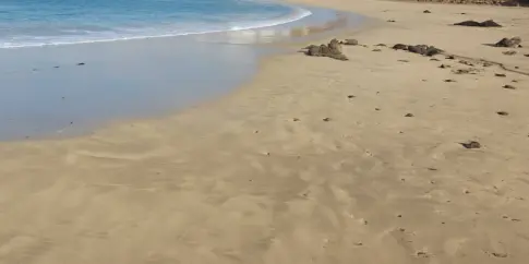 Fallece una mujer de 80 años en Lanzarote tras ser rescatada del mar
