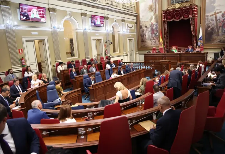 Una exposición con obras de pacientes de salud mental llega al Parlamento