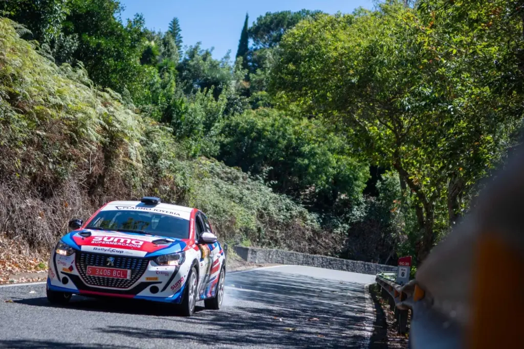 Primer pleno del conejero Yoday Betancort, más líder en la Rally4 Cup Canarias.