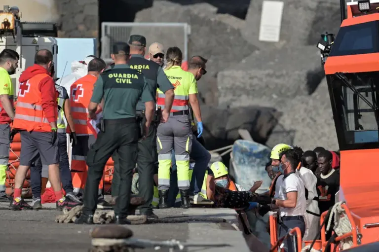 Canarias impulsa en Bruselas una cumbre de regiones para abordar la gestión de los menores migrantes