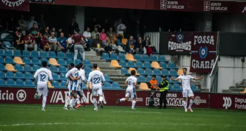 0-2 | El CD Tenerife firma su tercera victoria consecutiva y lidera el Grupo 1