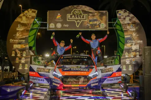Fernando Cruz y Juan Ricardo Luis se llevan la victoria en el 50 Rallye La Palma Isla Bonita – Trofeo CICAR
