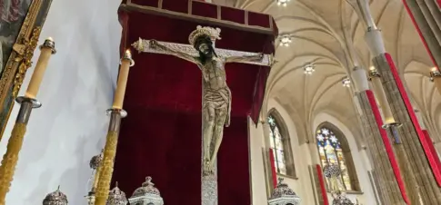 La Laguna acoge este domingo la procesión nocturna y los fuegos en honor al Santísimo Cristo