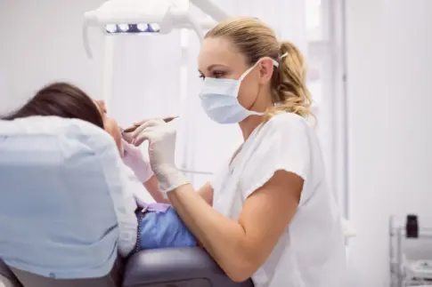 El abuso de pantallas puede repercutir en la salud bucodental