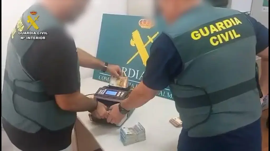 Desmantelan una fábrica donde elaboraban prendas falsificadas en Lanzarote