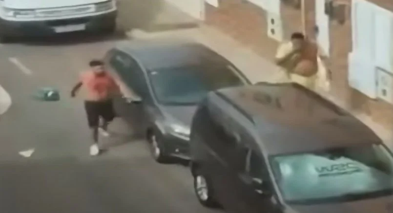 Imagen de un vídeo de la reyerta difundido por Crónicas de Lanzarote