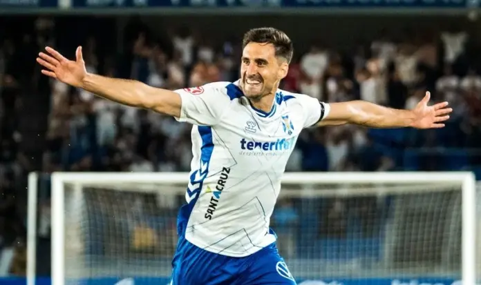 Jesús de Miguel celebrando un gol con el CD Tenerife
