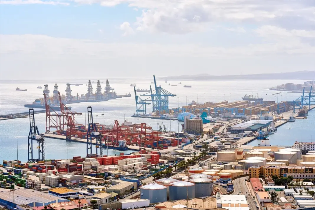 Los drones de última generación reforzarán la seguridad del Puerto de la Luz y de Las Palmas / Europa Press / Archivo