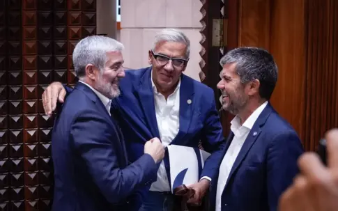 El Gobierno de Canarias refuerza su alianza con las universidades en sostenibilidad, vivienda y migraciones