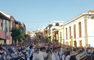 Una afluencia muy positiva para el sector de la restauración de Teror, pues según el Ayuntamiento se prevé que pasen por el municipio unas 200.000 personas