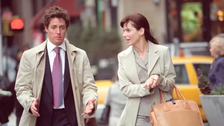 ‘Amor con preaviso’: La comedia romántica con Sandra Bullock y Hugh Grant que enamoró al gran público