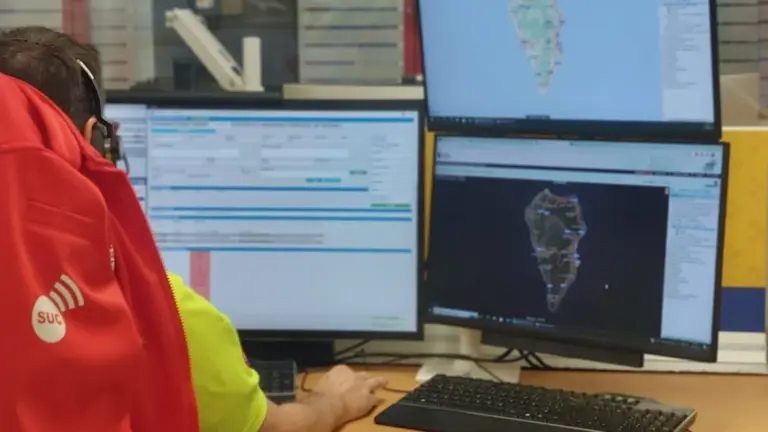 Seis personas afectadas por inhalación de humo en un incendio en La Palma