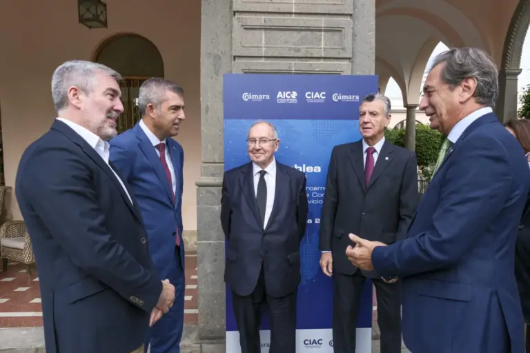 Comercio ve en Canarias su baza para operar con Mercosur