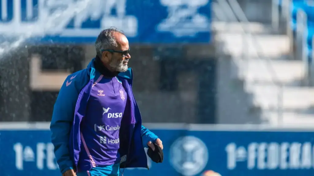 El técnico del CD Tenerife, Álvaro Cervera. Imagen CD Tenerife