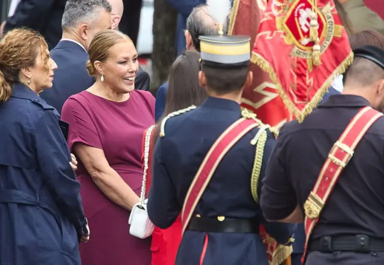 La presidenta del Parlamento canario felicita el Día de la Fiesta Nacional