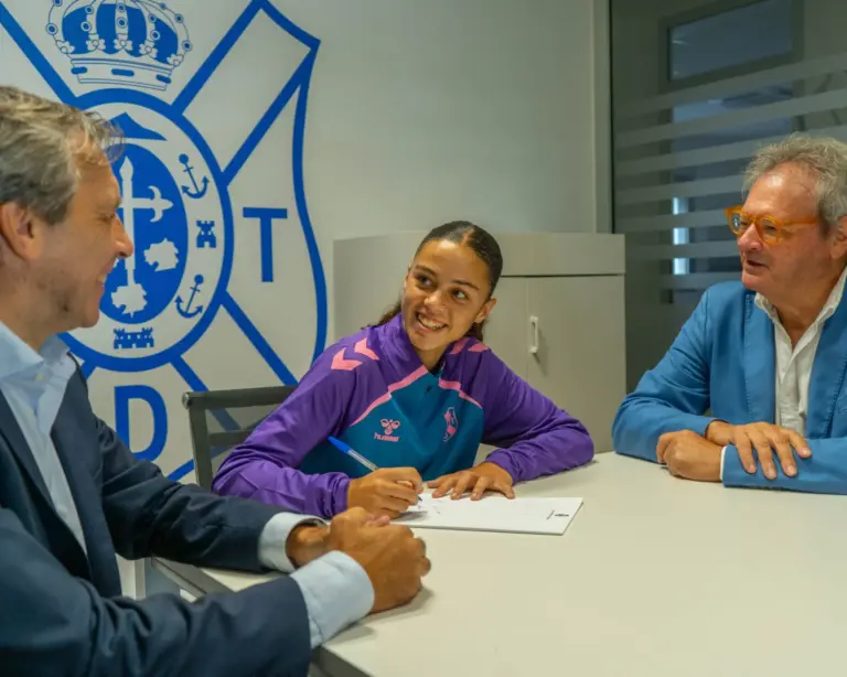 España convoca a Carolina Ferrera para la Copa Mundial Femenina Sub-17