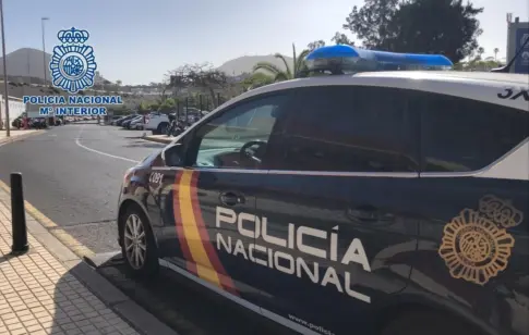 Detenidas dos empleadas de hotel en Arona por el robo de 9.000 euros a unos turistas