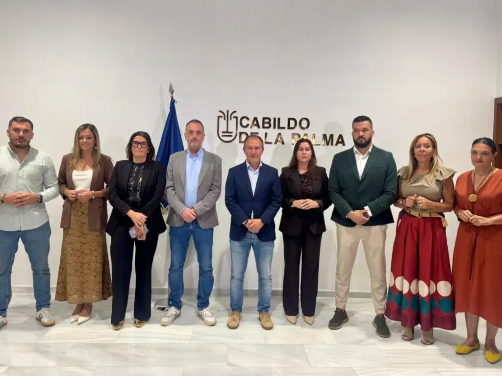 El Cabildo de La Palma reorganiza sus áreas de gobierno tras incorporar a Mónica Gómez. 13 de octubre 2025
