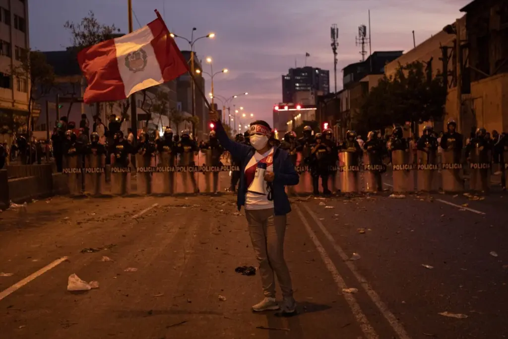 Protestas contra el gobierno en Lima, que han hecho que se declara el estado de emergencia