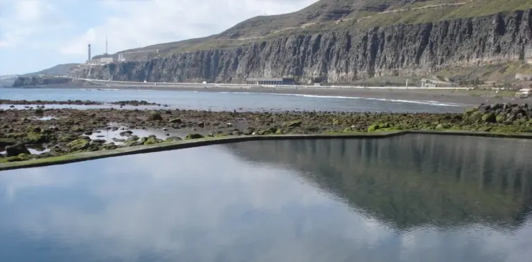 Fallece un hombre ahogado en la playa de La Laja, en Las Palmas de Gran Canaria