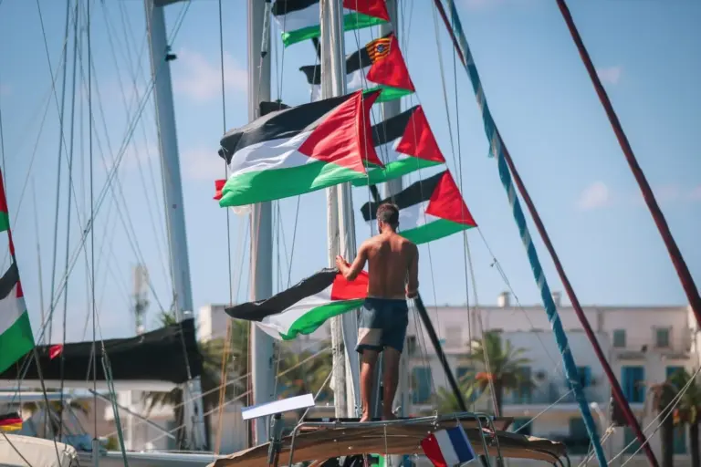 La flotilla denuncia la «guerra psicológica» de Israel contra sus tripulantes a medida que se aproxima a Gaza