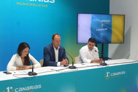 Óscar Hernández asume la presidencia de Municipalistas Primero Canarias