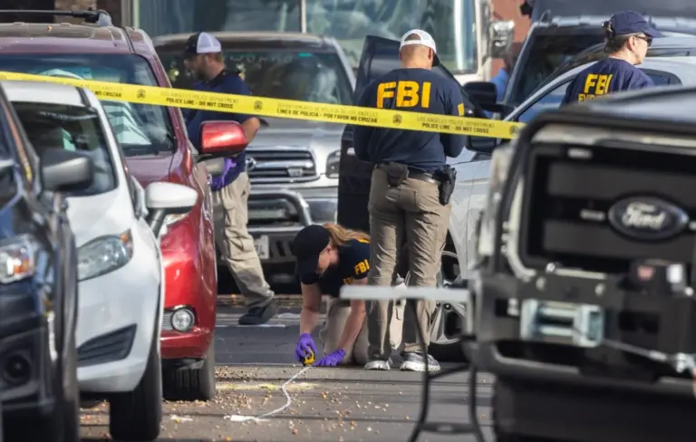 Detienen a un asesor del gobierno de Estados Unidos por sustraer documentos clasificados