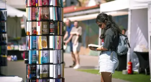 ‘La Maleta’ recorre un viaje desde la imprenta hasta el lector