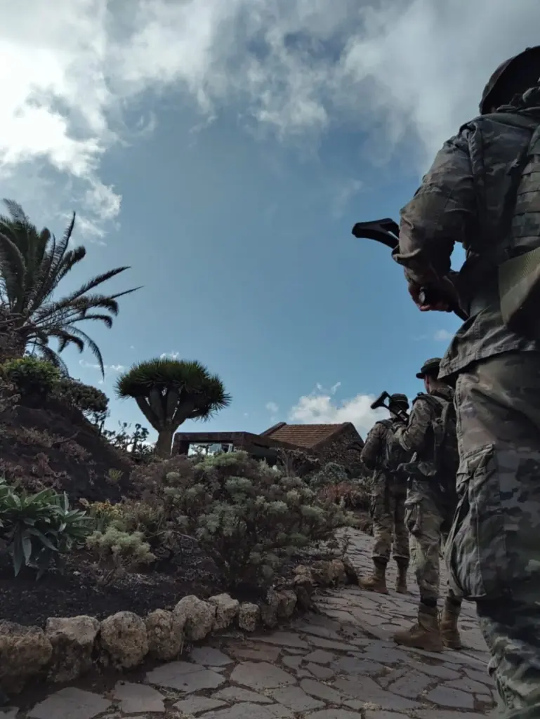 La BRICAN XVI refuerza la seguridad en El Hierro con patrullas terrestres