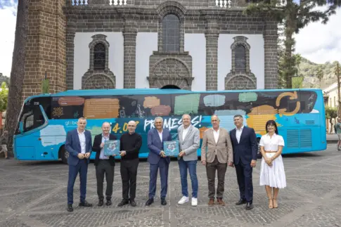 La Guagua de las Promesas recoge 4.017 ruegos a la Virgen del Pino