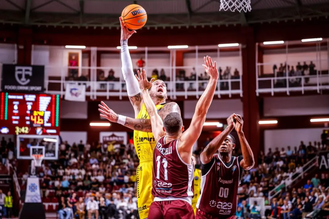 El Tenerife gana en la complicada cancha del Trapani