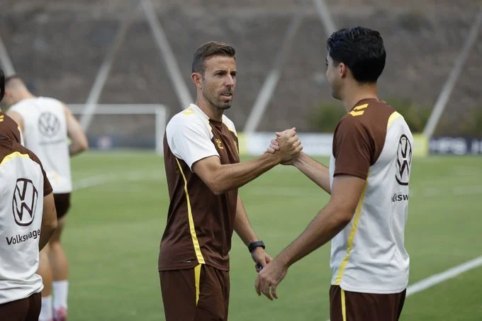 Luis García durante un entrenamiento de la primera plantilla. Imagen UD Las Palmas
