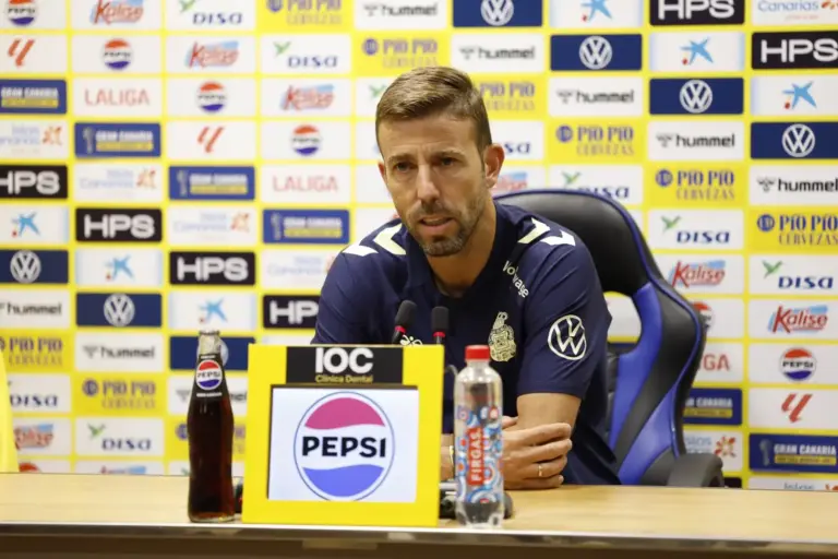 Luis García: “Ser el equipo menos goleado debe ser una obsesión para nosotros”