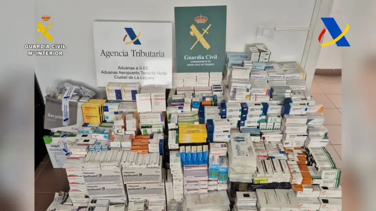Intervenidas más de 20.000 dosis de medicamentos en el equipaje de un pasajero en el aeropuerto Tenerife Norte