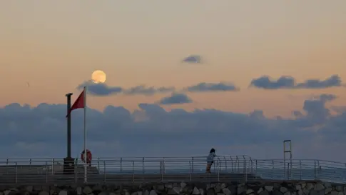 Precaución este martes y miércoles en la costa norte de las islas donde las olas podrían superar los 2,5 metros